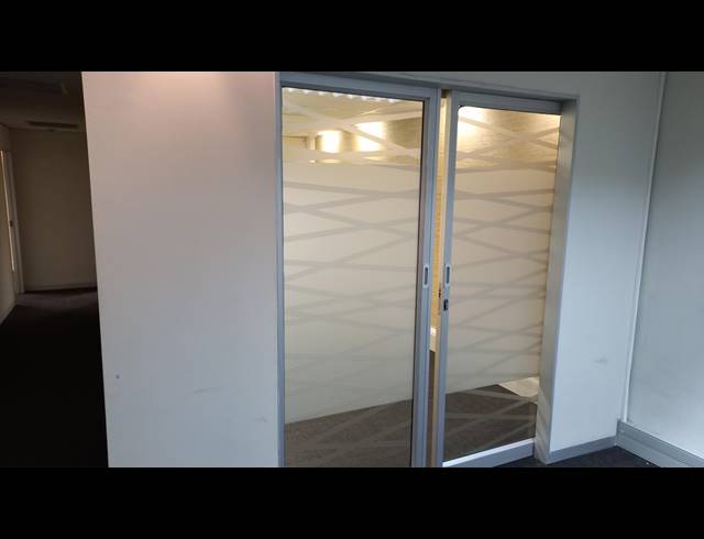145M² BUSINESS TO LET IN BEREA WEST